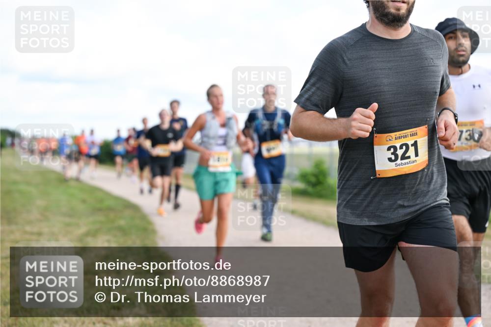 14.09.2025 - Airport Race Dr. Thomas Lammeyer http://msf.ph/oto/8868987 14.09.2025 12:13:14 Laufen 47, 321, 730 meine-sportfotos.de
