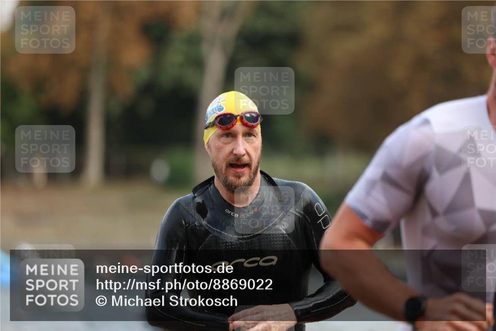 14.09.2025 - Stadtparktriathlon Michael Strokosch http://msf.ph/oto/8869022 14.09.2025 10:49:54 Schwimmen 825, 842, 875 meine-sportfotos.de