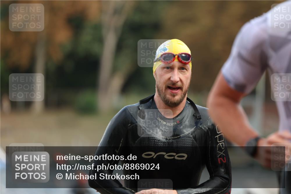 14.09.2025 - Stadtparktriathlon Michael Strokosch http://msf.ph/oto/8869024 14.09.2025 10:49:54 Schwimmen 825, 842, 875 meine-sportfotos.de