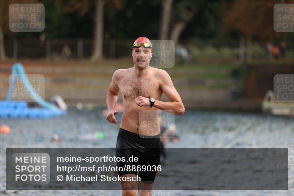 14.09.2025 - Stadtparktriathlon Michael Strokosch http://msf.ph/oto/8869036 14.09.2025 10:50:00 Schwimmen 875 meine-sportfotos.de