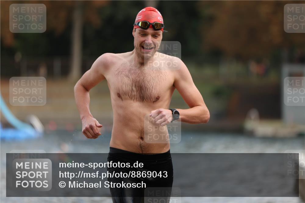 14.09.2025 - Stadtparktriathlon Michael Strokosch http://msf.ph/oto/8869043 14.09.2025 10:50:02 Schwimmen 875 meine-sportfotos.de