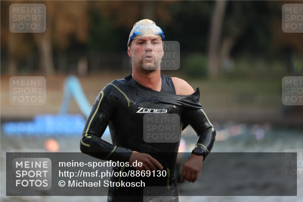14.09.2025 - Stadtparktriathlon Michael Strokosch http://msf.ph/oto/8869130 14.09.2025 10:50:36 Schwimmen 847, 850, 851 meine-sportfotos.de