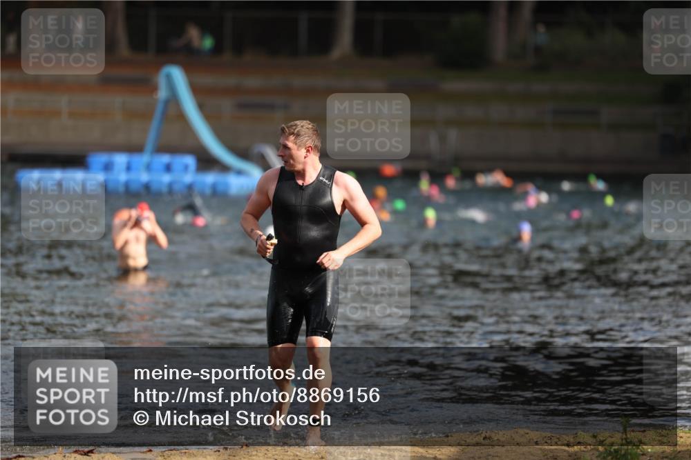 14.09.2025 - Stadtparktriathlon Michael Strokosch http://msf.ph/oto/8869156 14.09.2025 10:51:13 Schwimmen 914 meine-sportfotos.de