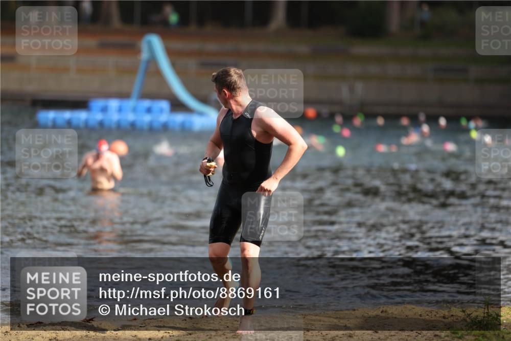 14.09.2025 - Stadtparktriathlon Michael Strokosch http://msf.ph/oto/8869161 14.09.2025 10:51:14 Schwimmen 914 meine-sportfotos.de