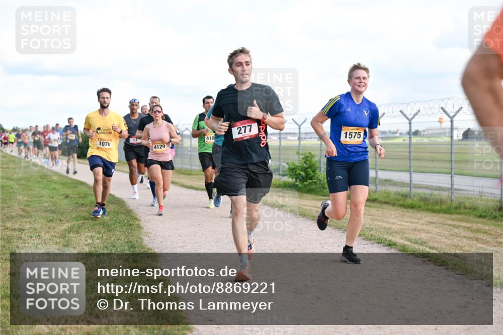 14.09.2025 - Airport Race Dr. Thomas Lammeyer http://msf.ph/oto/8869221 14.09.2025 12:13:34 Laufen 710, 1070, 4129, 277, 418, 1575 meine-sportfotos.de