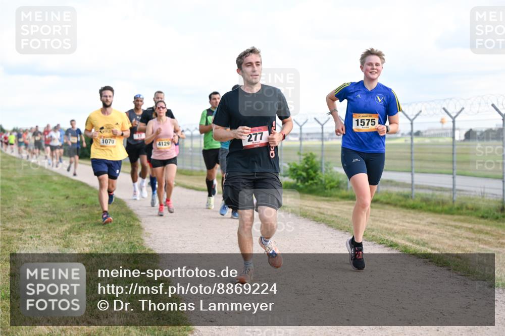 14.09.2025 - Airport Race Dr. Thomas Lammeyer http://msf.ph/oto/8869224 14.09.2025 12:13:34 Laufen 1070, 4129, 277, 1575 meine-sportfotos.de