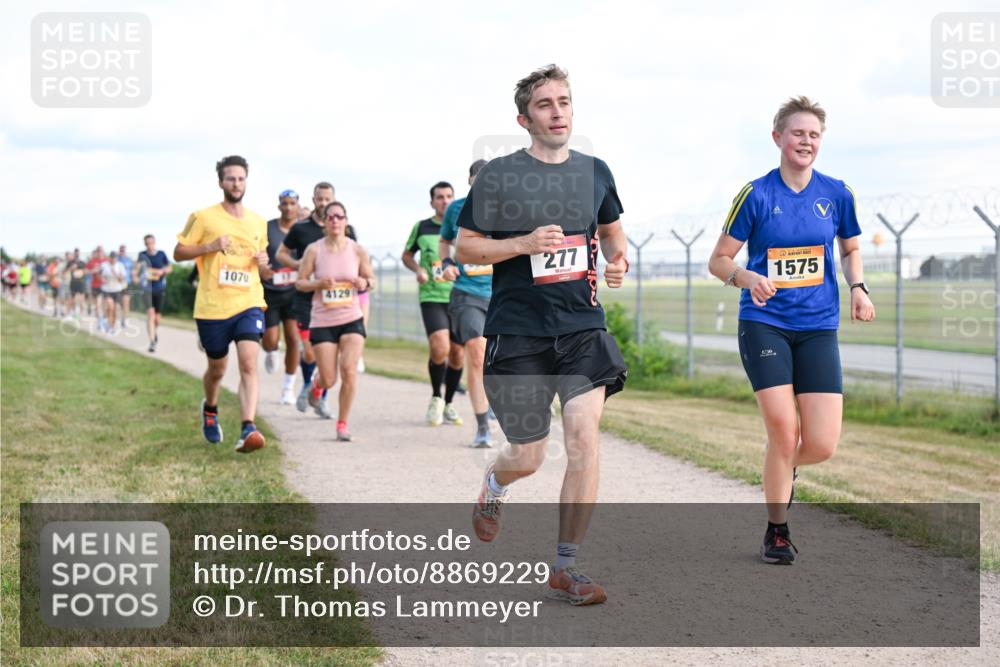 14.09.2025 - Airport Race Dr. Thomas Lammeyer http://msf.ph/oto/8869229 14.09.2025 12:13:34 Laufen 277, 1070, 1575 meine-sportfotos.de