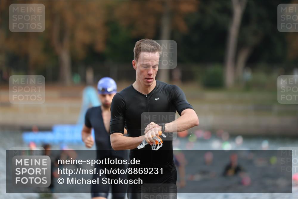 14.09.2025 - Stadtparktriathlon Michael Strokosch http://msf.ph/oto/8869231 14.09.2025 10:51:46 Schwimmen 827, 848, 849, 856 meine-sportfotos.de