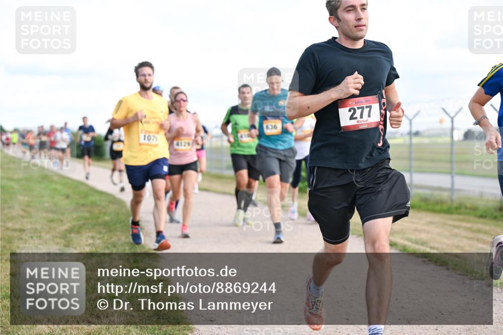 14.09.2025 - Airport Race Dr. Thomas Lammeyer http://msf.ph/oto/8869244 14.09.2025 12:13:35 Laufen 107, 636, 277 meine-sportfotos.de