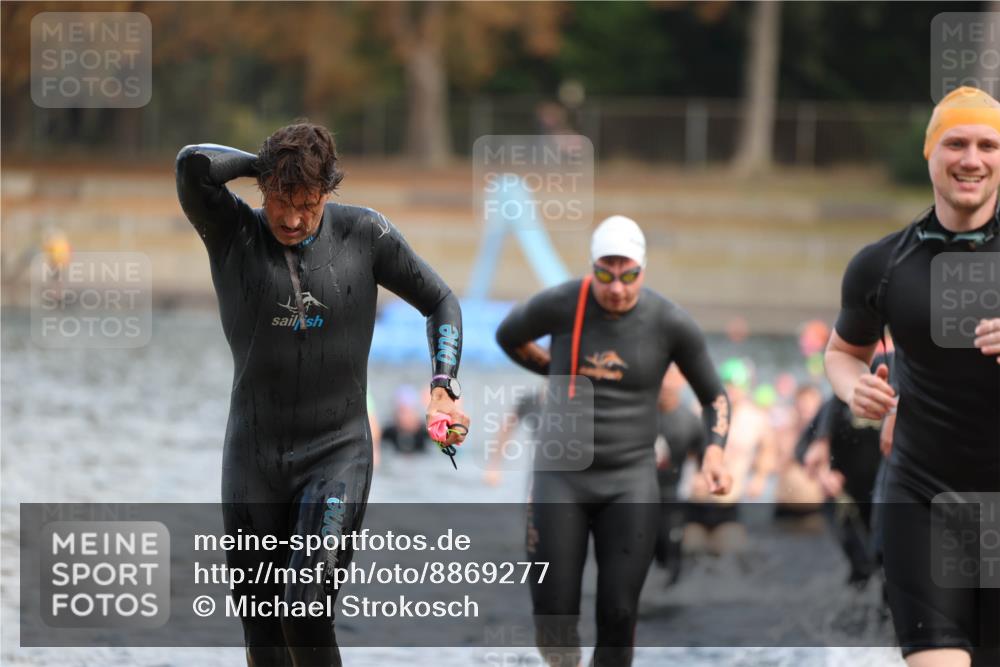 14.09.2025 - Stadtparktriathlon Michael Strokosch http://msf.ph/oto/8869277 14.09.2025 10:52:01 Schwimmen 835, 846, 852, 859, 867, 878, 882, 898, 917 meine-sportfotos.de