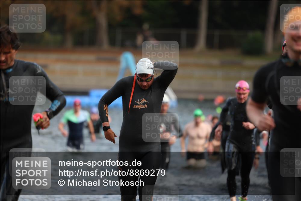 14.09.2025 - Stadtparktriathlon Michael Strokosch http://msf.ph/oto/8869279 14.09.2025 10:52:02 Schwimmen 835, 846, 852, 859, 867, 878, 882, 898, 917 meine-sportfotos.de