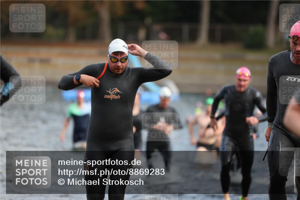 14.09.2025 - Stadtparktriathlon Michael Strokosch http://msf.ph/oto/8869283 14.09.2025 10:52:03 Schwimmen 835, 846, 852, 859, 867, 878, 882, 897, 898, 917 meine-sportfotos.de