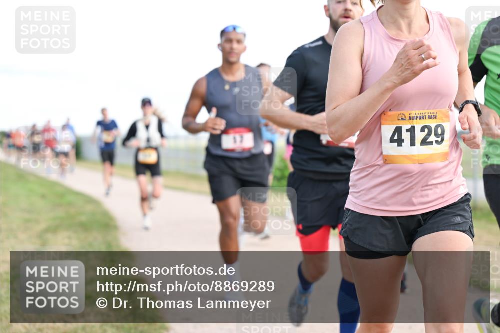 14.09.2025 - Airport Race Dr. Thomas Lammeyer http://msf.ph/oto/8869289 14.09.2025 12:13:37 Laufen 42, 4129 meine-sportfotos.de