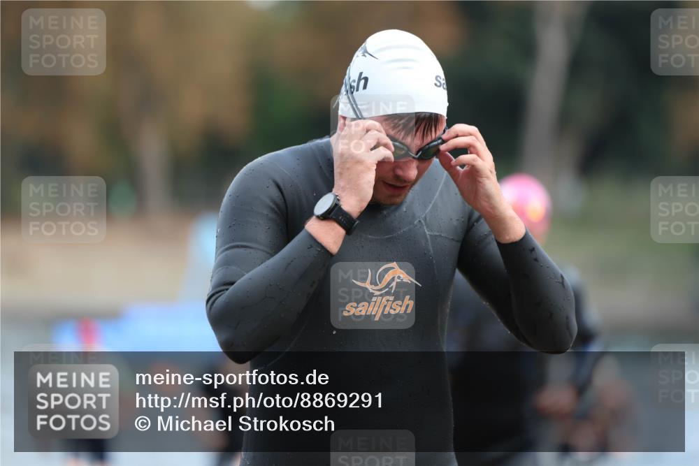 14.09.2025 - Stadtparktriathlon Michael Strokosch http://msf.ph/oto/8869291 14.09.2025 10:52:05 Schwimmen 835, 846, 852, 859, 867, 873, 878, 882, 897, 898, 917 meine-sportfotos.de