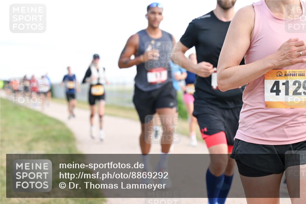 14.09.2025 - Airport Race Dr. Thomas Lammeyer http://msf.ph/oto/8869292 14.09.2025 12:13:38 Laufen 42, 4129 meine-sportfotos.de