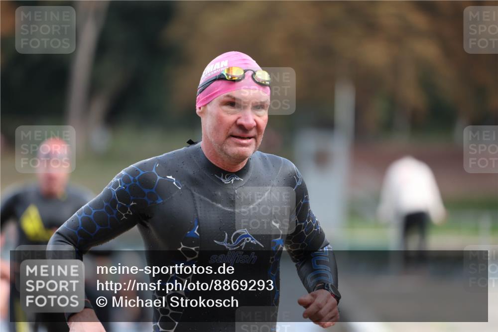 14.09.2025 - Stadtparktriathlon Michael Strokosch http://msf.ph/oto/8869293 14.09.2025 10:52:07 Schwimmen 826, 835, 846, 852, 859, 867, 873, 878, 882, 897, 898 meine-sportfotos.de
