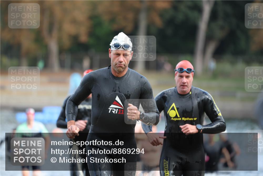 14.09.2025 - Stadtparktriathlon Michael Strokosch http://msf.ph/oto/8869294 14.09.2025 10:52:08 Schwimmen 826, 835, 846, 852, 859, 867, 873, 878, 882, 897, 898, 919 meine-sportfotos.de