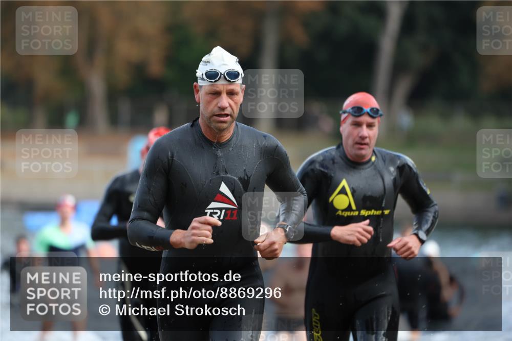 14.09.2025 - Stadtparktriathlon Michael Strokosch http://msf.ph/oto/8869296 14.09.2025 10:52:09 Schwimmen 826, 846, 852, 867, 873, 878, 882, 897, 898, 919 meine-sportfotos.de