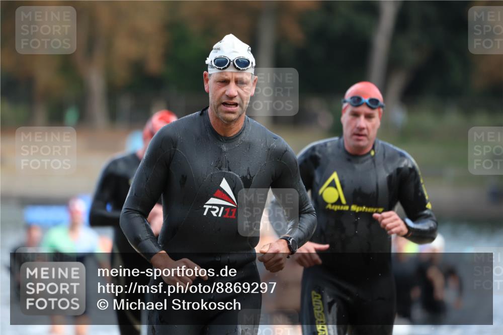 14.09.2025 - Stadtparktriathlon Michael Strokosch http://msf.ph/oto/8869297 14.09.2025 10:52:09 Schwimmen 826, 846, 852, 867, 873, 878, 882, 897, 898, 919 meine-sportfotos.de