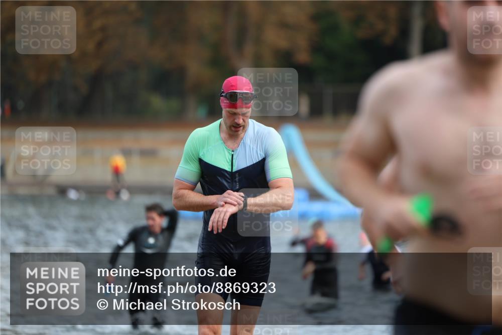 14.09.2025 - Stadtparktriathlon Michael Strokosch http://msf.ph/oto/8869323 14.09.2025 10:52:16 Schwimmen 826, 836, 838, 839, 862, 873, 882, 889, 897, 919 meine-sportfotos.de