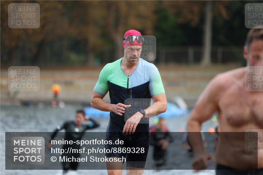 14.09.2025 - Stadtparktriathlon Michael Strokosch http://msf.ph/oto/8869328 14.09.2025 10:52:17 Schwimmen 826, 836, 838, 839, 862, 873, 882, 886, 889, 897, 919 meine-sportfotos.de