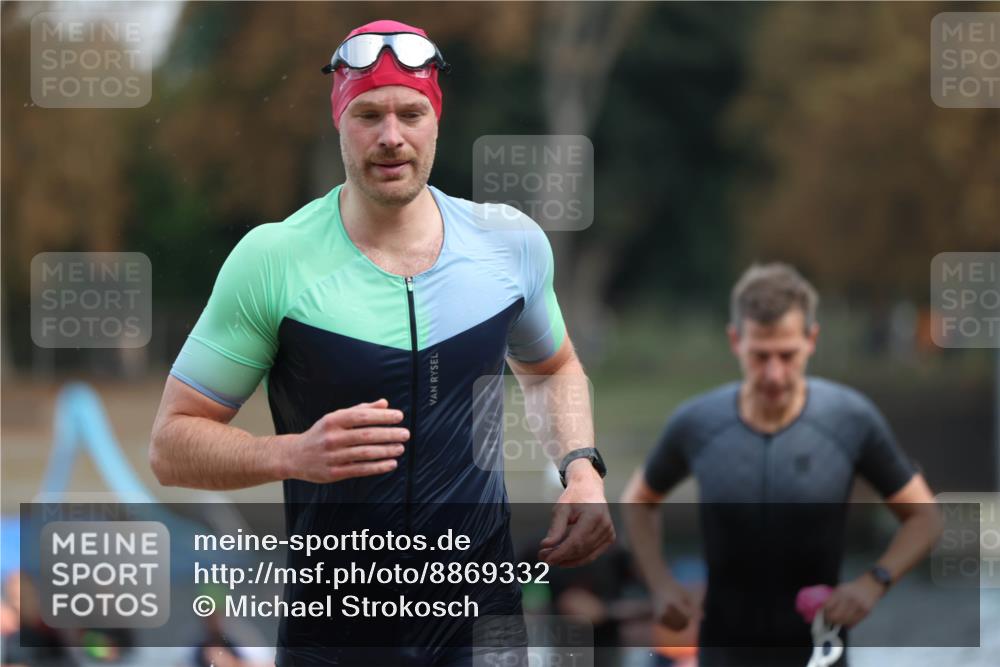 14.09.2025 - Stadtparktriathlon Michael Strokosch http://msf.ph/oto/8869332 14.09.2025 10:52:19 Schwimmen 826, 836, 838, 839, 862, 873, 886, 889, 897, 919 meine-sportfotos.de