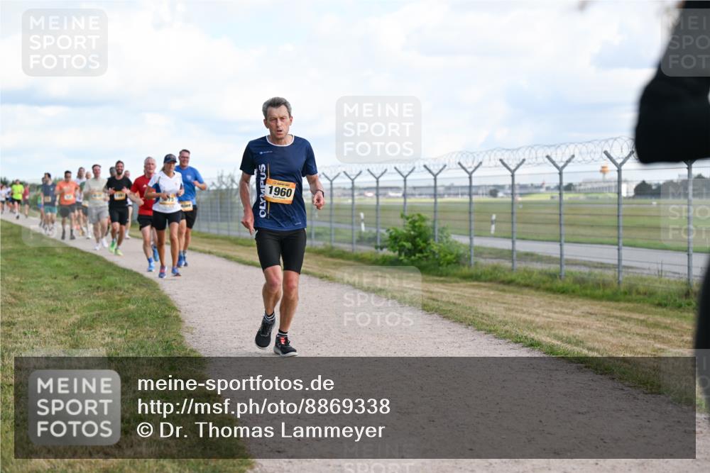 14.09.2025 - Airport Race Dr. Thomas Lammeyer http://msf.ph/oto/8869338 14.09.2025 12:13:41 Laufen 1960 meine-sportfotos.de