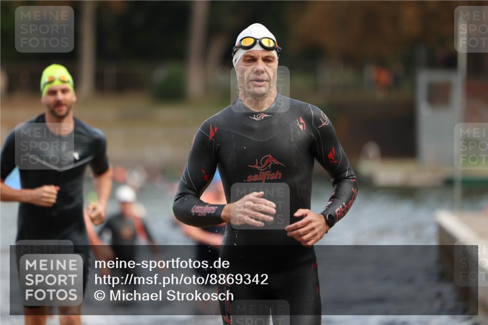 14.09.2025 - Stadtparktriathlon Michael Strokosch http://msf.ph/oto/8869342 14.09.2025 10:52:22 Schwimmen 826, 836, 838, 839, 853, 862, 886, 889, 919 meine-sportfotos.de