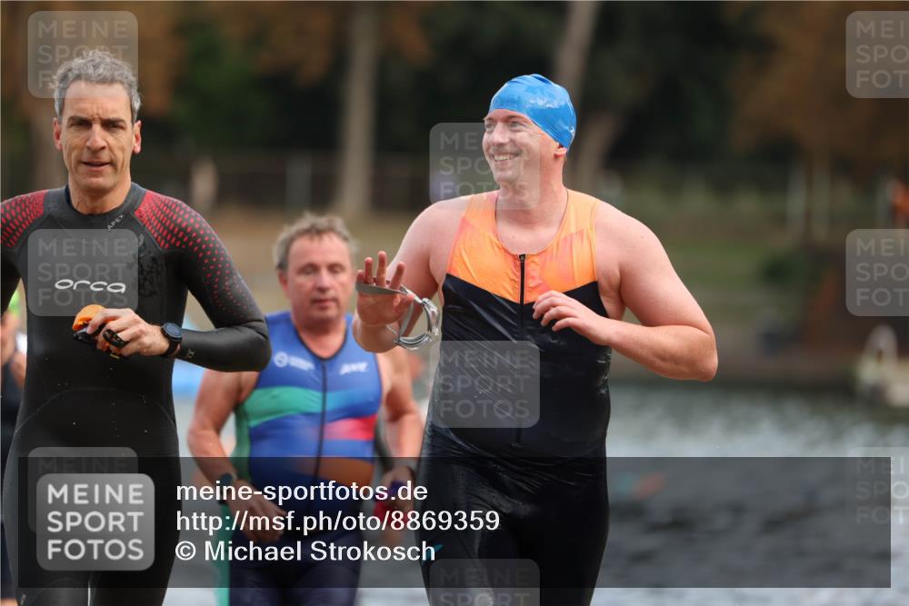 14.09.2025 - Stadtparktriathlon Michael Strokosch http://msf.ph/oto/8869359 14.09.2025 10:52:28 Schwimmen 836, 839, 853, 868, 886, 889 meine-sportfotos.de