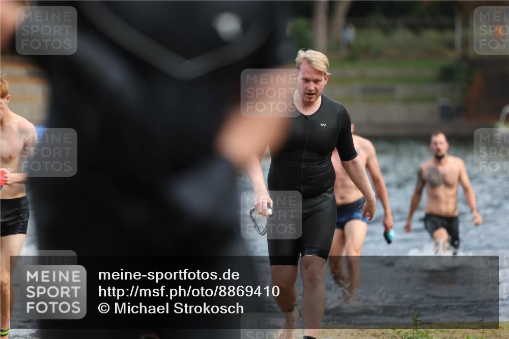 14.09.2025 - Stadtparktriathlon Michael Strokosch http://msf.ph/oto/8869410 14.09.2025 10:52:49 Schwimmen 841, 861, 870, 872, 893, 894, 918, 920 meine-sportfotos.de