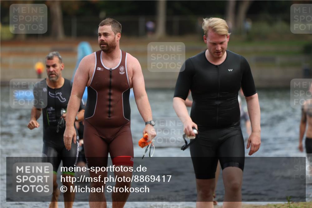 14.09.2025 - Stadtparktriathlon Michael Strokosch http://msf.ph/oto/8869417 14.09.2025 10:52:50 Schwimmen 841, 861, 870, 872, 893, 894, 918, 920 meine-sportfotos.de