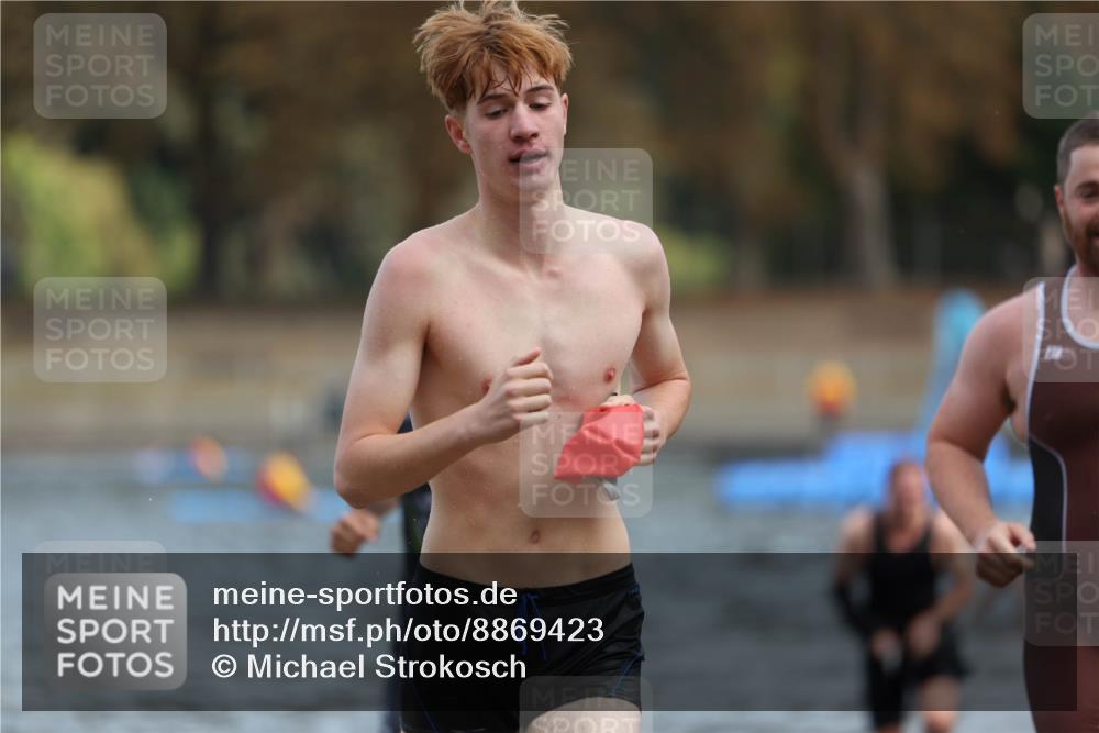 14.09.2025 - Stadtparktriathlon Michael Strokosch http://msf.ph/oto/8869423 14.09.2025 10:52:52 Schwimmen 841, 861, 870, 872, 893, 894, 918, 920 meine-sportfotos.de