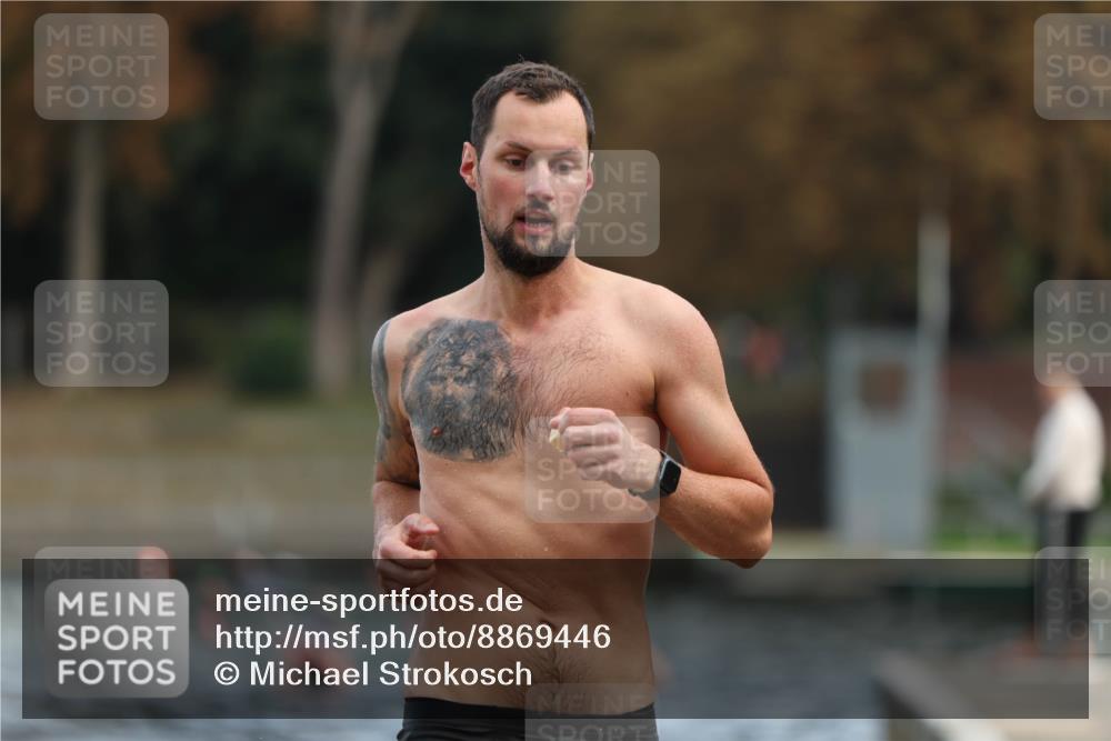 14.09.2025 - Stadtparktriathlon Michael Strokosch http://msf.ph/oto/8869446 14.09.2025 10:53:00 Schwimmen 822, 841, 861 meine-sportfotos.de