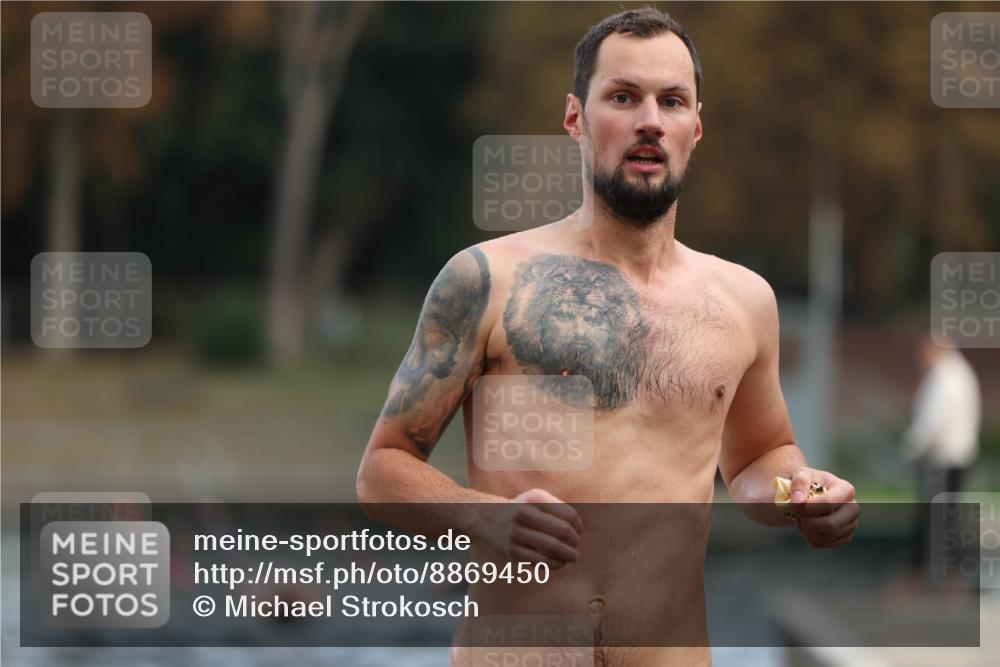 14.09.2025 - Stadtparktriathlon Michael Strokosch http://msf.ph/oto/8869450 14.09.2025 10:53:00 Schwimmen 822, 841, 861 meine-sportfotos.de