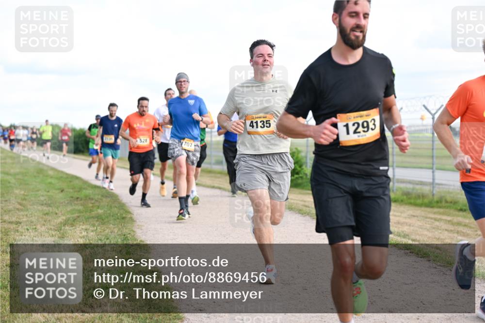 14.09.2025 - Airport Race Dr. Thomas Lammeyer http://msf.ph/oto/8869456 14.09.2025 12:13:47 Laufen 707, 4135, 1293 meine-sportfotos.de