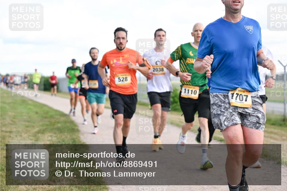 14.09.2025 - Airport Race Dr. Thomas Lammeyer http://msf.ph/oto/8869491 14.09.2025 12:13:50 Laufen 528, 2038, 1110, 1707 meine-sportfotos.de