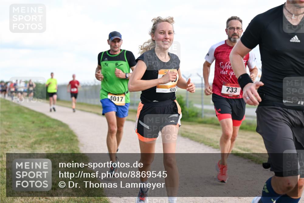 14.09.2025 - Airport Race Dr. Thomas Lammeyer http://msf.ph/oto/8869545 14.09.2025 12:13:53 Laufen 4017, 4240, 733 meine-sportfotos.de