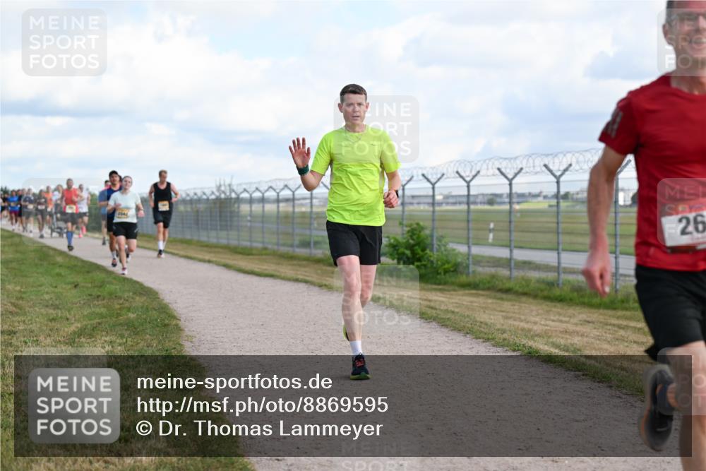 14.09.2025 - Airport Race Dr. Thomas Lammeyer http://msf.ph/oto/8869595 14.09.2025 12:13:59 Laufen 2044, 26 meine-sportfotos.de