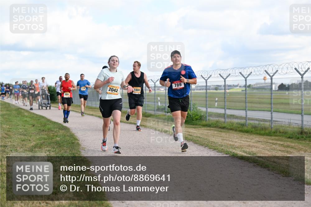 14.09.2025 - Airport Race Dr. Thomas Lammeyer http://msf.ph/oto/8869641 14.09.2025 12:14:03 Laufen 468, 2042, 1880, 789 meine-sportfotos.de