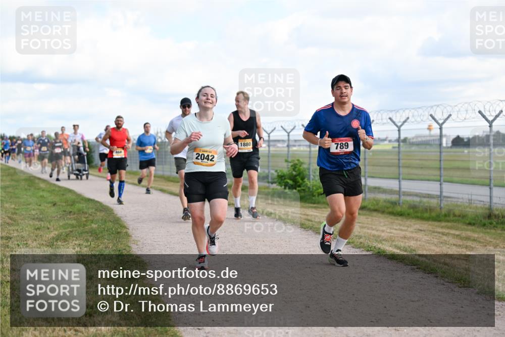 14.09.2025 - Airport Race Dr. Thomas Lammeyer http://msf.ph/oto/8869653 14.09.2025 12:14:04 Laufen 468, 2042, 1880, 789 meine-sportfotos.de