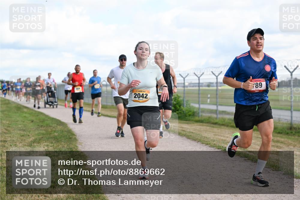 14.09.2025 - Airport Race Dr. Thomas Lammeyer http://msf.ph/oto/8869662 14.09.2025 12:14:04 Laufen 444, 2042, 89 meine-sportfotos.de