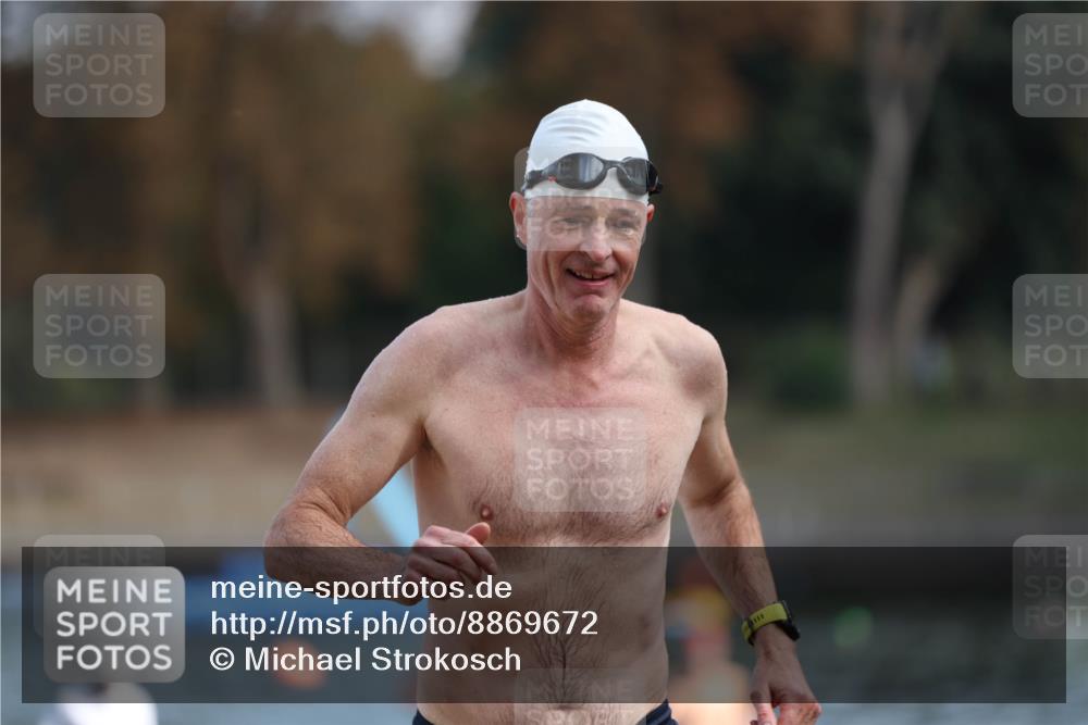 14.09.2025 - Stadtparktriathlon Michael Strokosch http://msf.ph/oto/8869672 14.09.2025 10:55:20 Schwimmen 855 meine-sportfotos.de