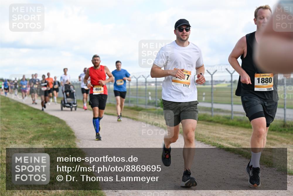14.09.2025 - Airport Race Dr. Thomas Lammeyer http://msf.ph/oto/8869695 14.09.2025 12:14:06 Laufen 468, 7, 1717, 1880, 1880 meine-sportfotos.de