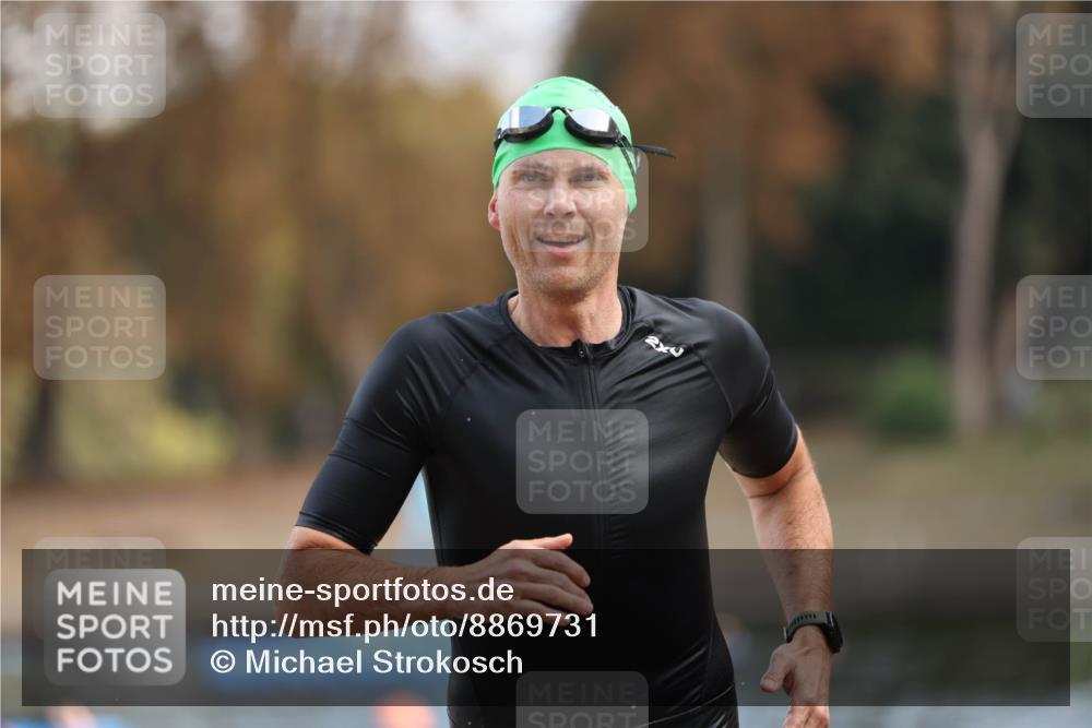 14.09.2025 - Stadtparktriathlon Michael Strokosch http://msf.ph/oto/8869731 14.09.2025 10:56:22 Schwimmen 877 meine-sportfotos.de