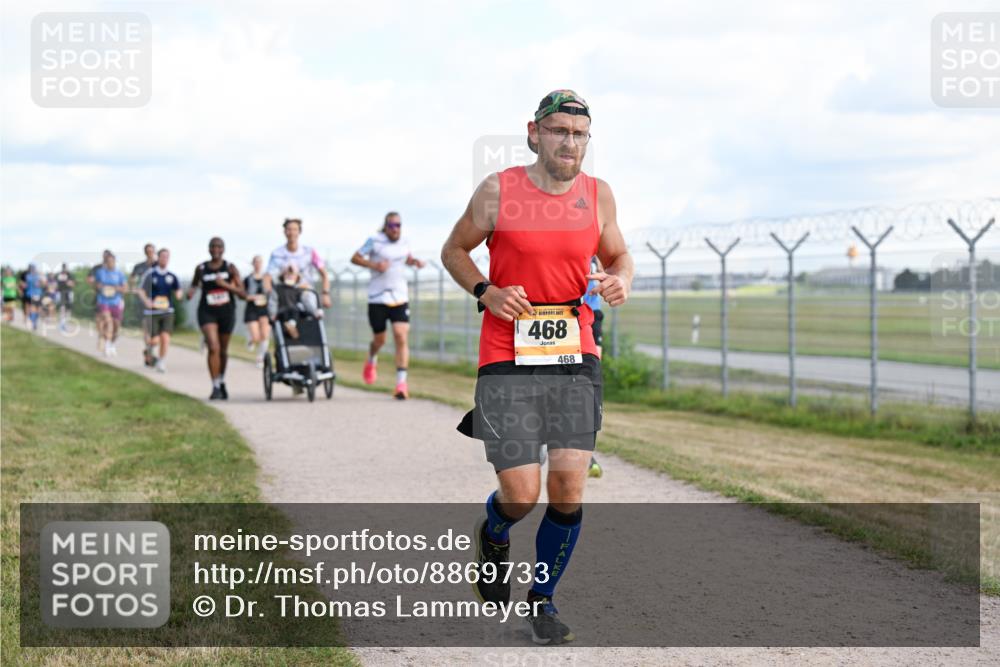 14.09.2025 - Airport Race Dr. Thomas Lammeyer http://msf.ph/oto/8869733 14.09.2025 12:14:08 Laufen 468, 468 meine-sportfotos.de