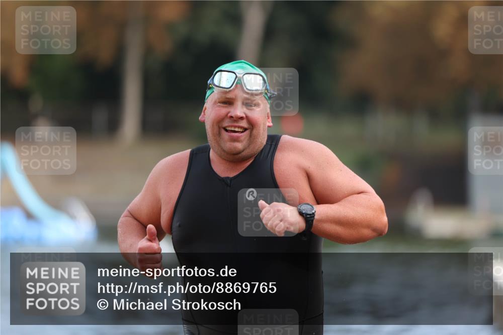 14.09.2025 - Stadtparktriathlon Michael Strokosch http://msf.ph/oto/8869765 14.09.2025 10:56:46 Schwimmen 857 meine-sportfotos.de