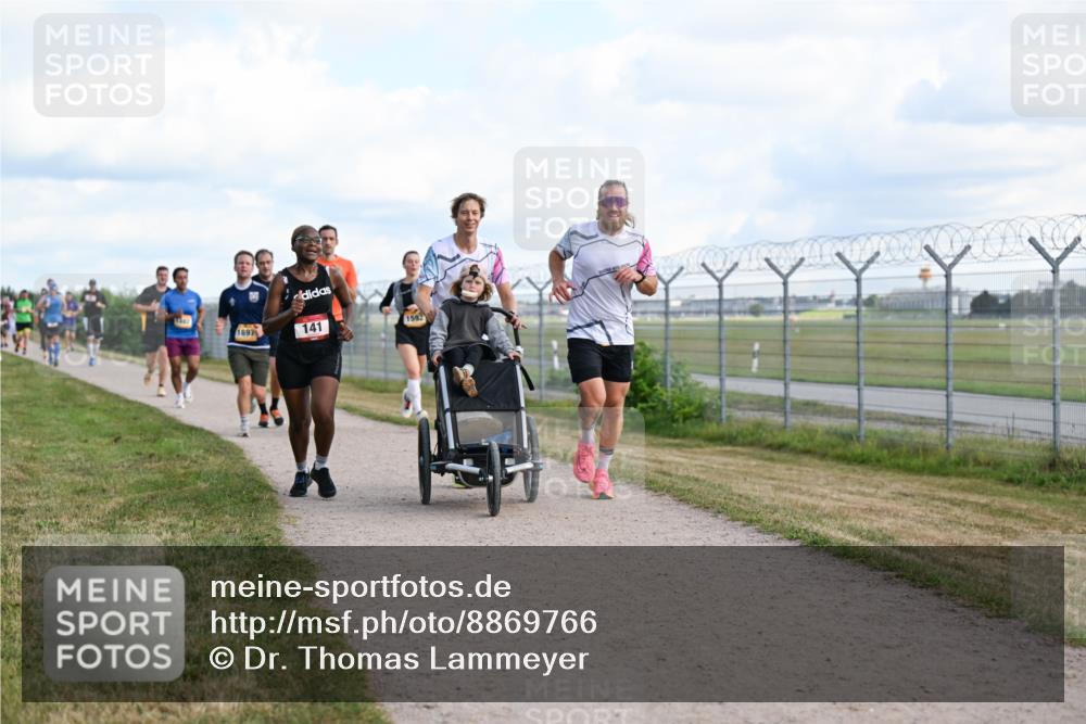 14.09.2025 - Airport Race Dr. Thomas Lammeyer http://msf.ph/oto/8869766 14.09.2025 12:14:11 Laufen 1897, 141, 1592 meine-sportfotos.de