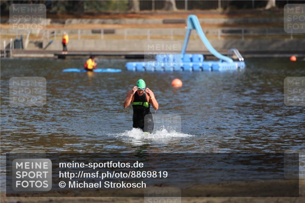14.09.2025 - Stadtparktriathlon Michael Strokosch http://msf.ph/oto/8869819 14.09.2025 11:08:09 Schwimmen 973 meine-sportfotos.de