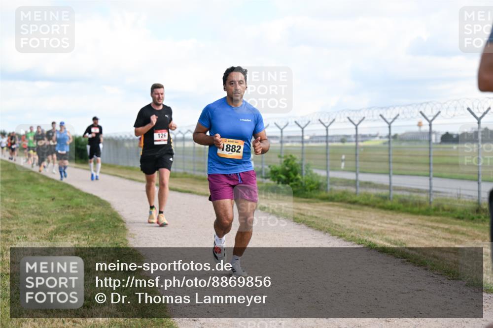 14.09.2025 - Airport Race Dr. Thomas Lammeyer http://msf.ph/oto/8869856 14.09.2025 12:14:17 Laufen 126, 1882 meine-sportfotos.de