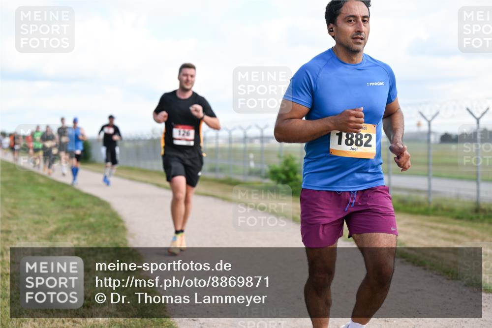 14.09.2025 - Airport Race Dr. Thomas Lammeyer http://msf.ph/oto/8869871 14.09.2025 12:14:18 Laufen 126, 1882 meine-sportfotos.de